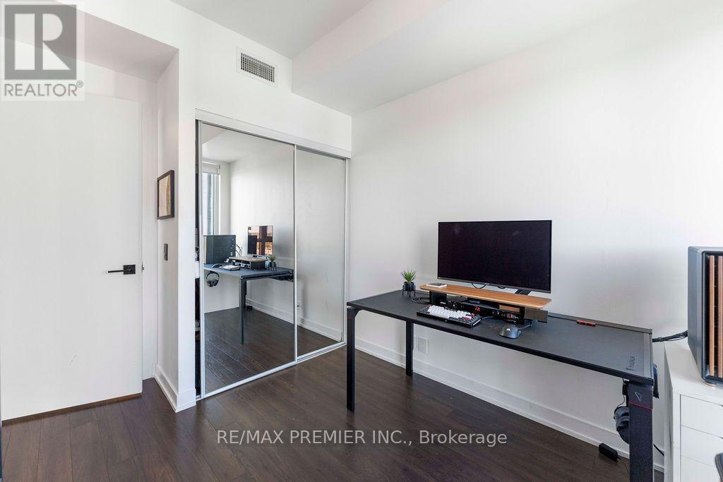 #1807 10 PARK LAWN ROAD - 25