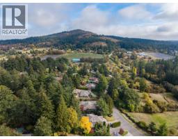 1089 Donwood Dr, Saanich, BC V8X4G3 Photo 40