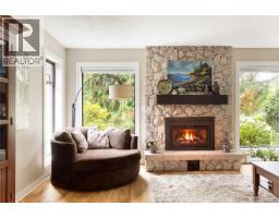 Bathroom - 1089 Donwood Dr, Saanich, BC V8X4G3 Photo 6