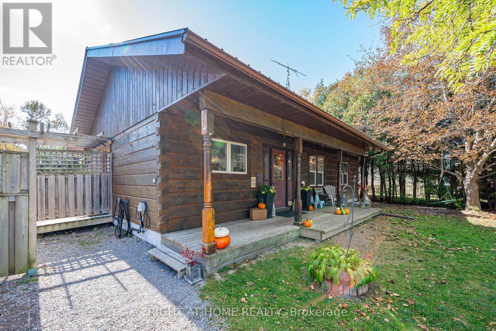 78 HILLSIDE DRIVE - 3