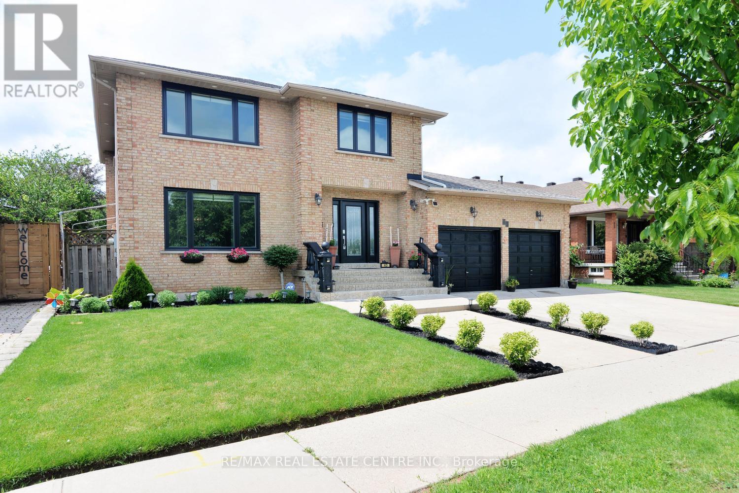 43 Regalview Drive, Hamilton, ON photo 6