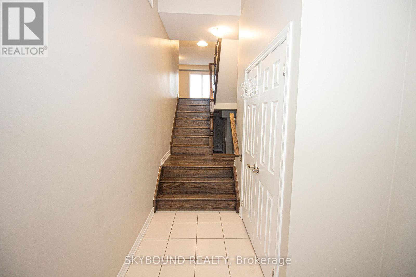 8 - 395 LINDEN DRIVE — photo 3