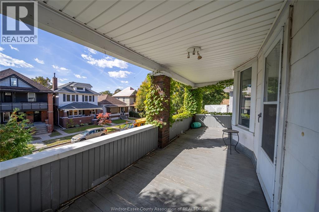 984 Windermere Road — photo 4