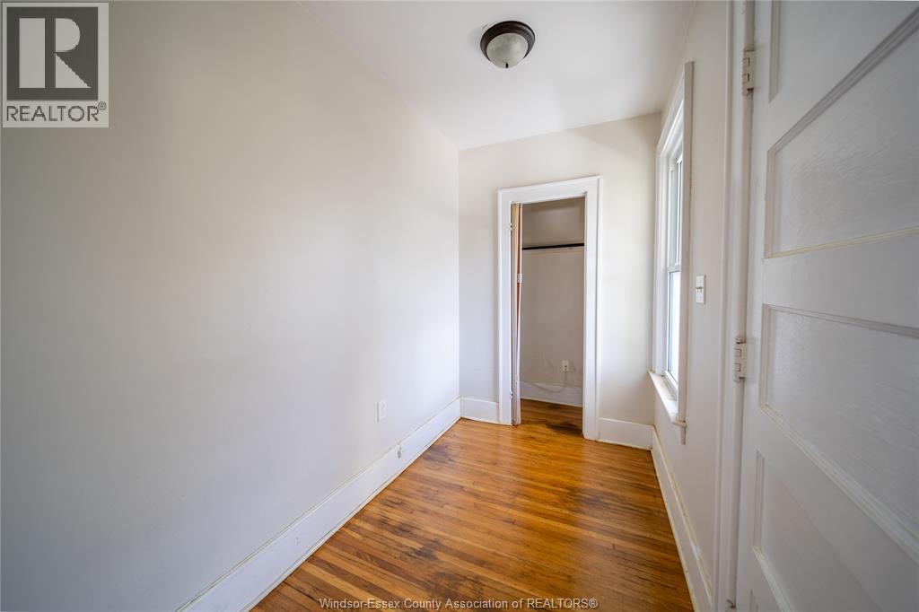 984 Windermere Road — photo 17