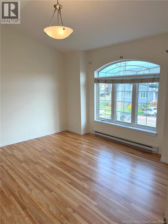 302 Lonsdale Drive - 16