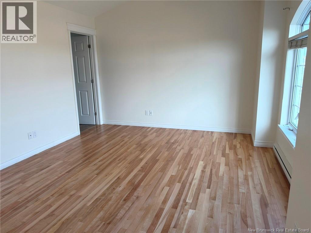 302 Lonsdale Drive - 15