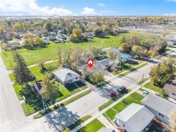 Primary Bedroom - 406 Strathnaver Avenue, Selkirk, MB R1A0H7 Photo 6