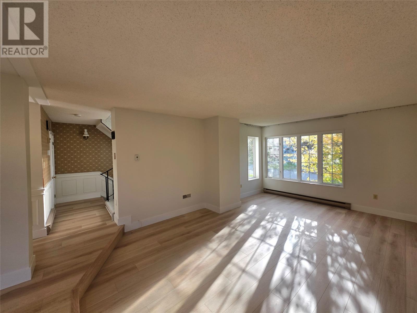 41 MacPherson Avenue - 4