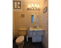 41 MacPherson Avenue thumbnail 10