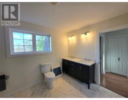 41 MacPherson Avenue thumbnail 14