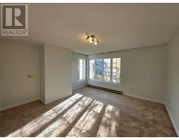 41 MacPherson Avenue thumbnail 19