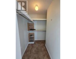 41 MacPherson Avenue thumbnail 20