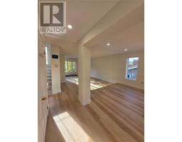 41 MacPherson Avenue thumbnail 3