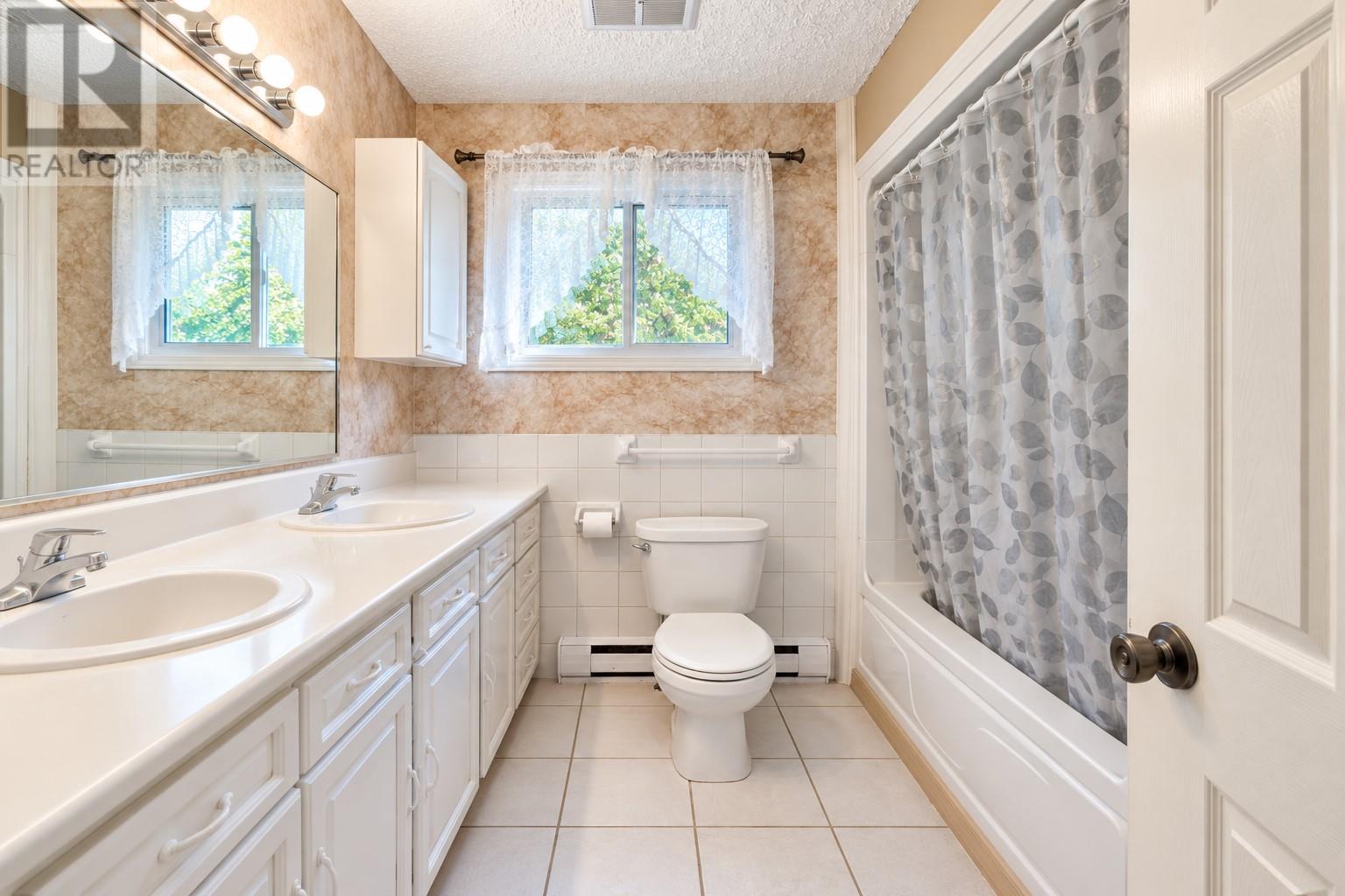 53 Kelliview Crescent - 17