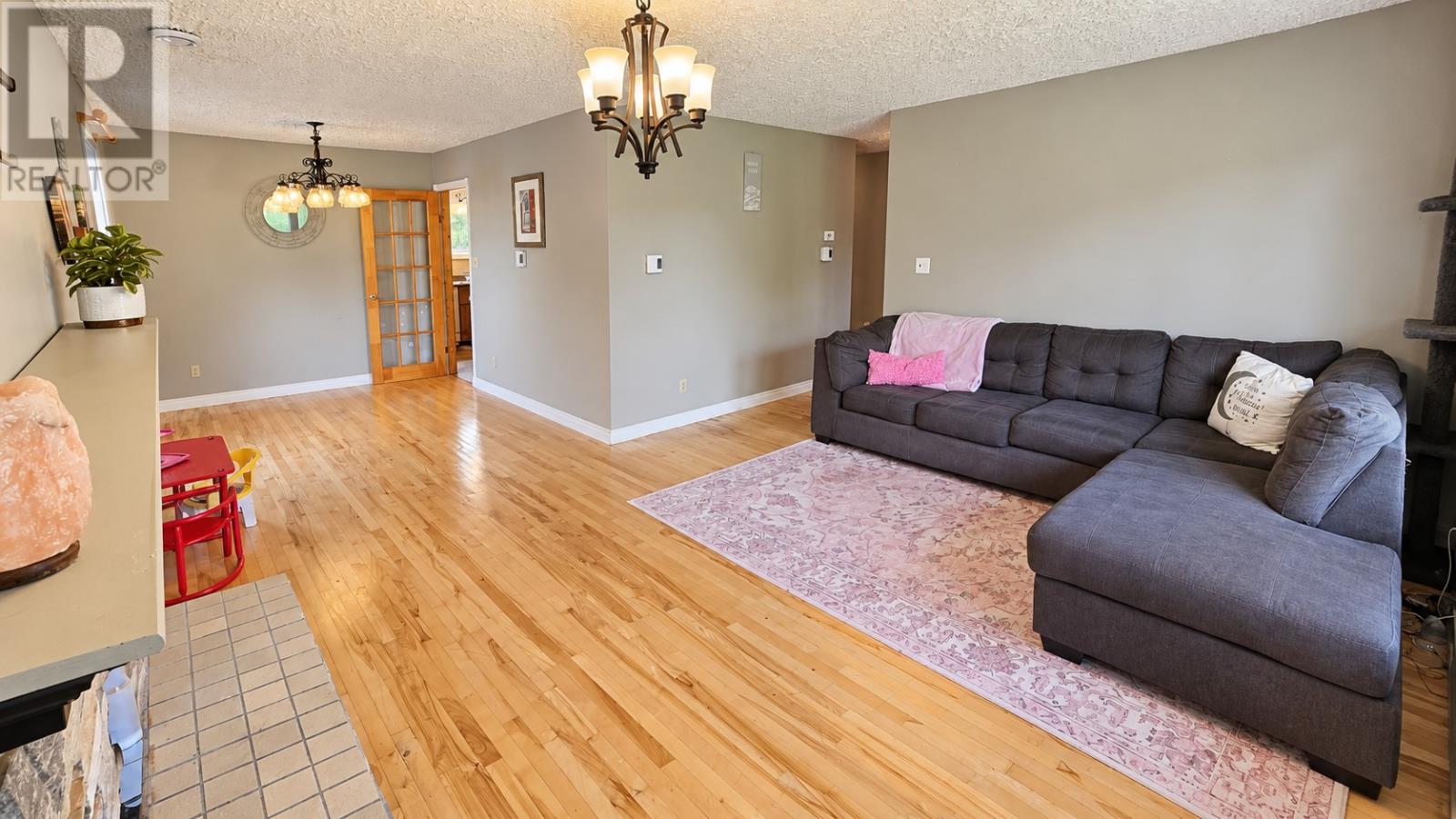 53 Kelliview Crescent - 6