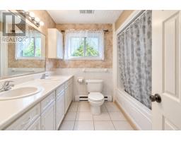 53 Kelliview Crescent thumbnail 17