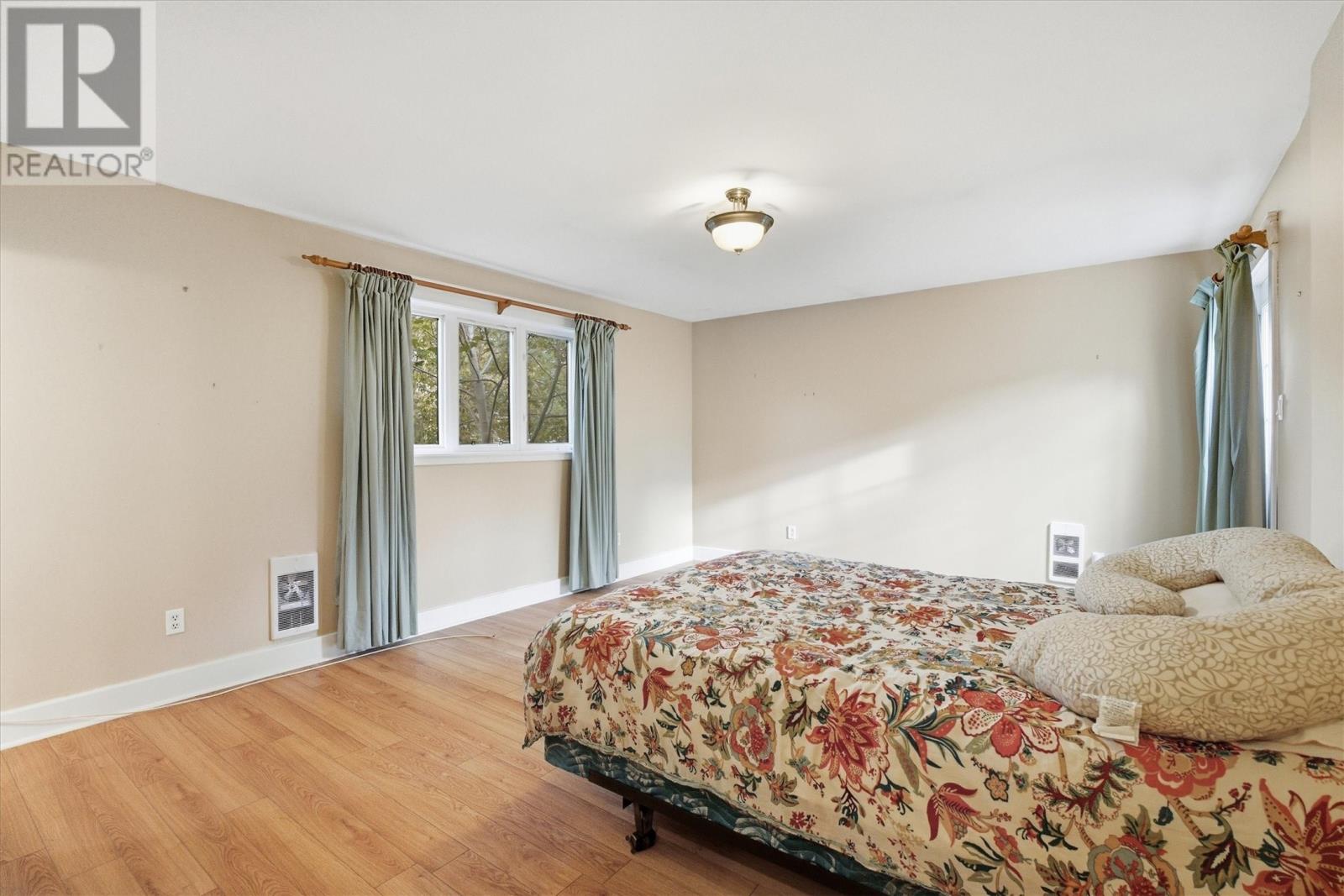 48 Main Street - 21