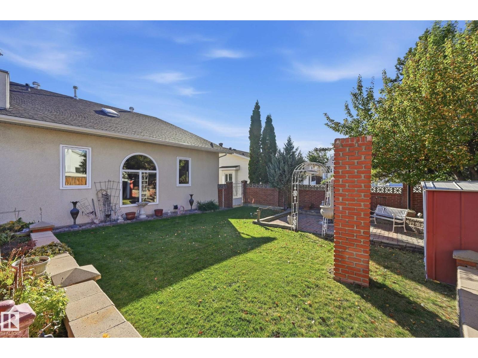 7708 158 Avenue NW, photo 48