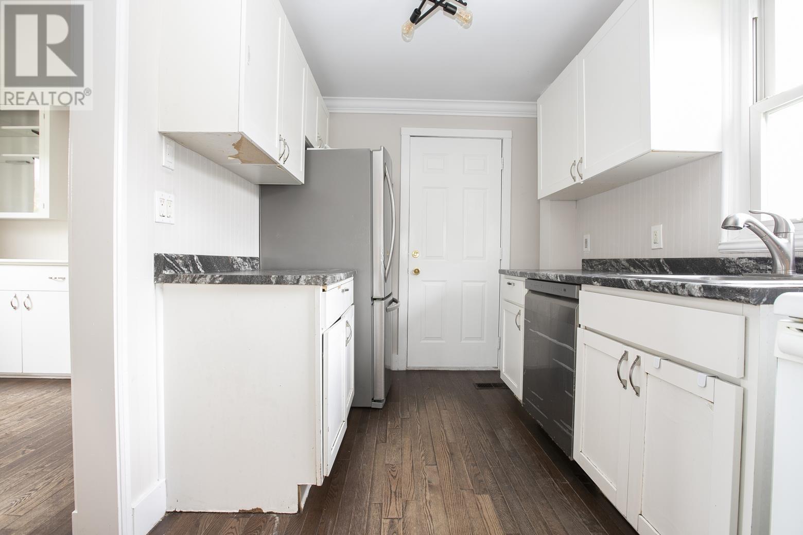 455 Charles ST - 32