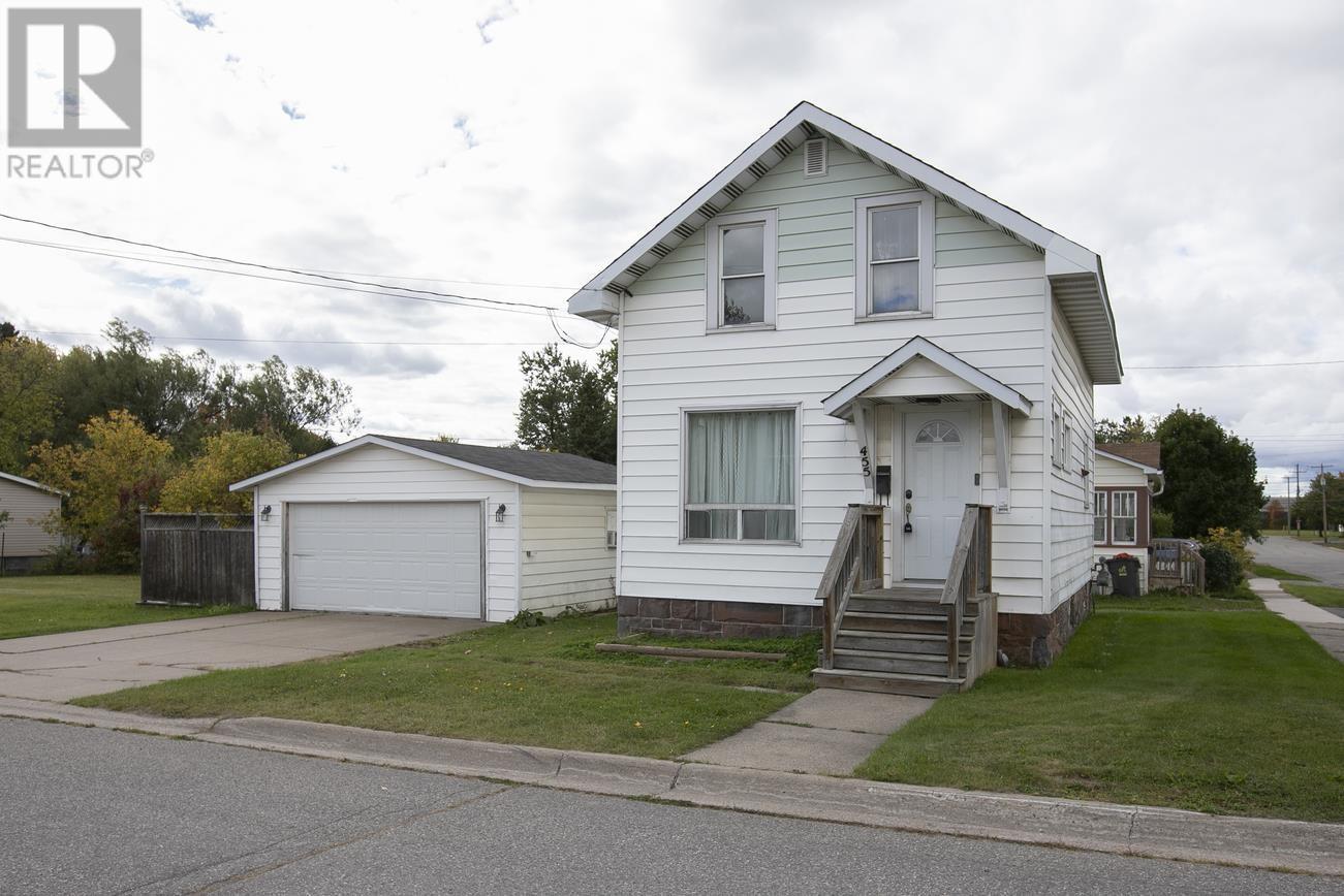 455 Charles ST - 9