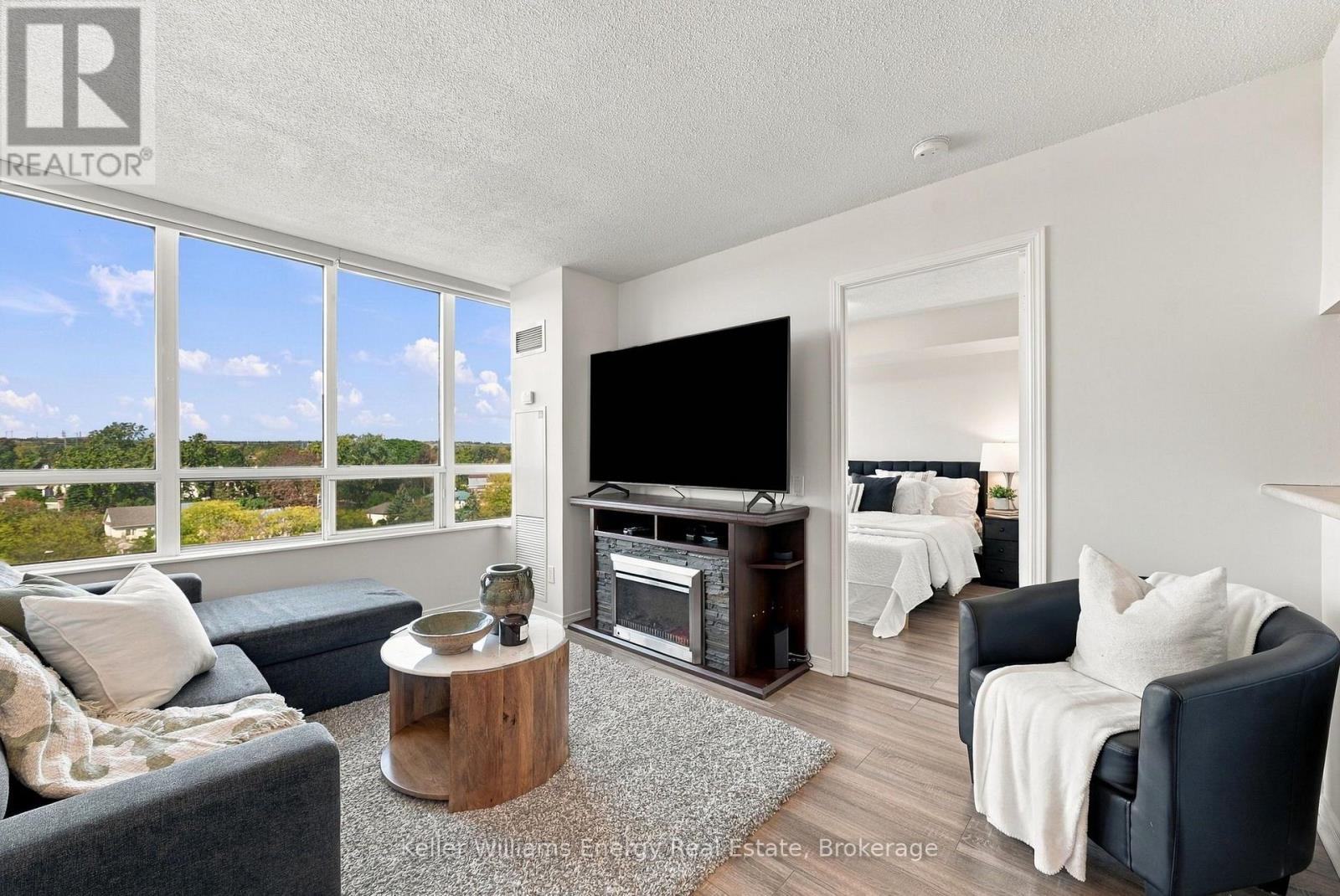 1200 The Esplanade North — photo 2
