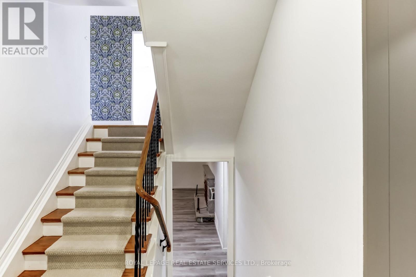 75 Ravensbourne Crescent — photo 29