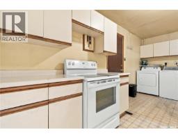 4pc Bathroom - 701 Y Avenue N, Saskatoon, SK S7L3L3 Photo 8