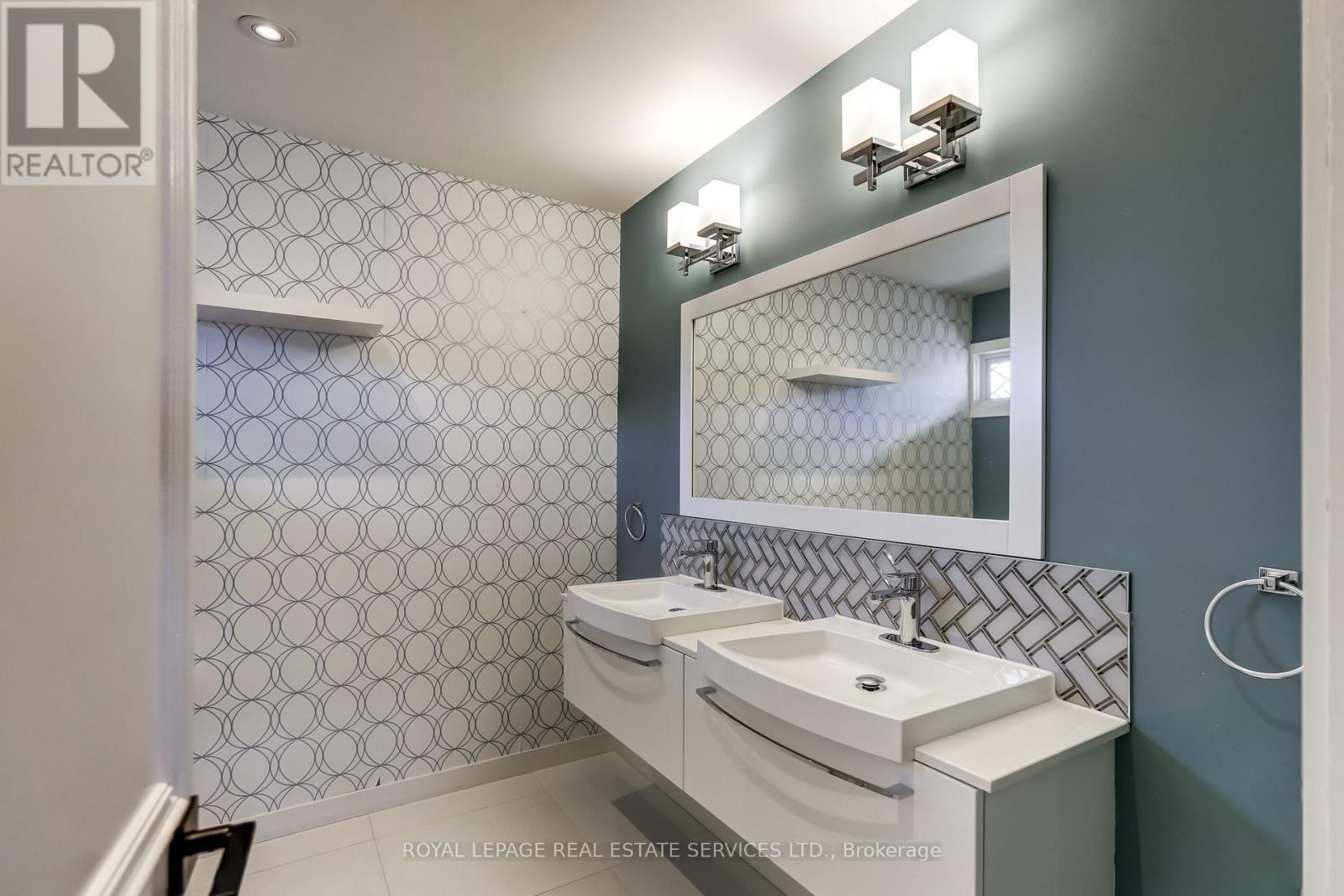 75 Ravensbourne Crescent — photo 27