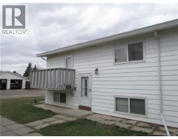2, 2402 23 Street N - photo 2