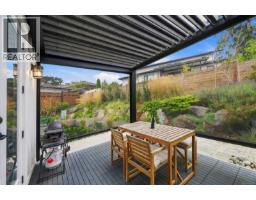 4157 Jagat Pl, Saanich, BC V8X5H3 Photo 36