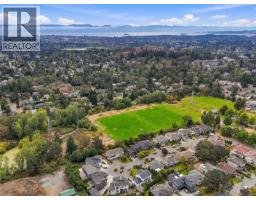 4157 Jagat Pl, Saanich, BC V8X5H3 Photo 43