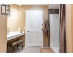 604 Vista Drive Se, Medicine Hat, AB T1B0N1 Photo 30