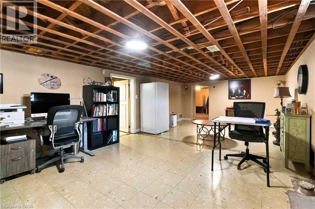 687 James Street — photo 29