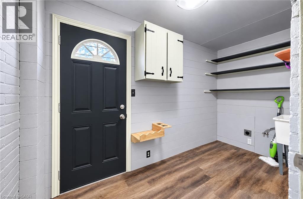 27 Mill Street West — photo 15