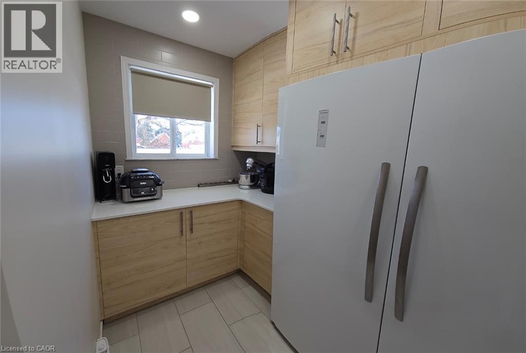 227 Louisa Street — photo 22