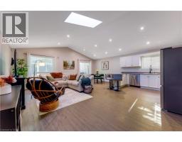 Sunroom - 268 Keewatin Avenue, Kitchener, ON N2B3W4 Photo 6