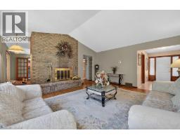 Eat in kitchen - 2 Karendale Crescent, Freelton, ON L8B0Z6 Photo 17