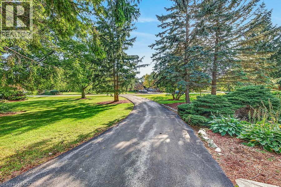 2 KARENDALE Crescent - 6
