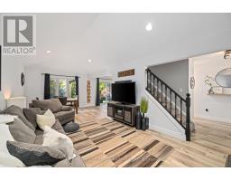 Kitchen - 101 Duchess Avenue, Lucan Biddulph, ON N0M2J0 Photo 7