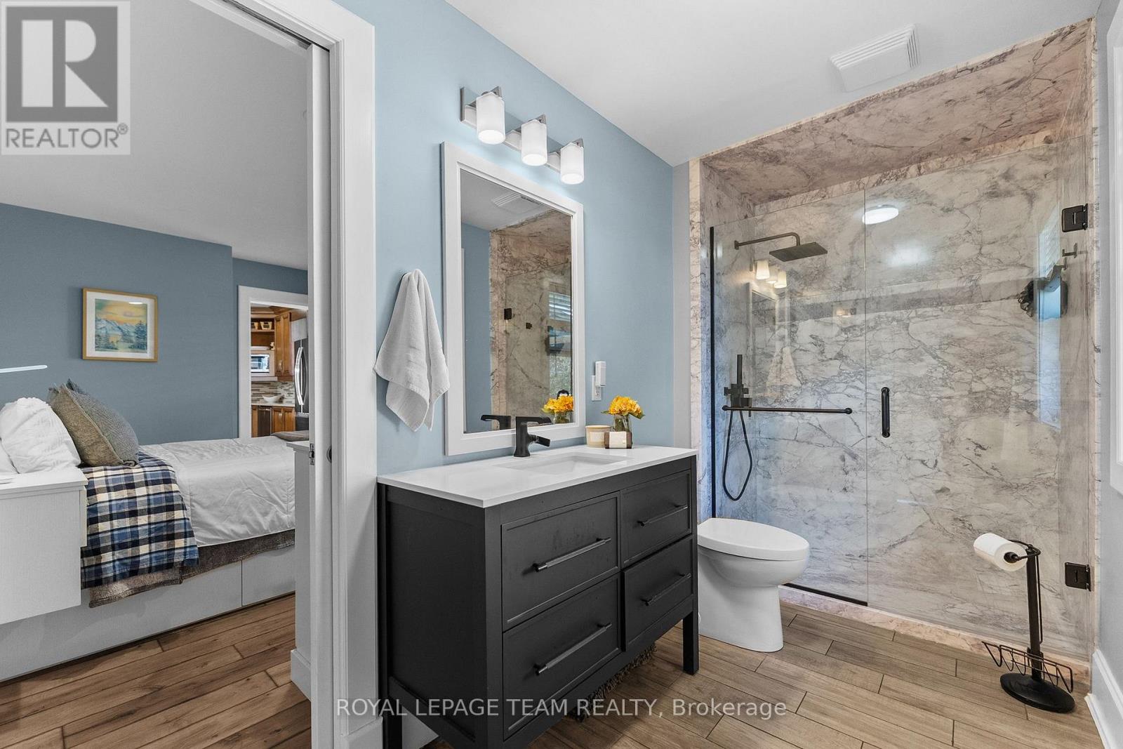 729 RAGLAN STREET S - Image 16