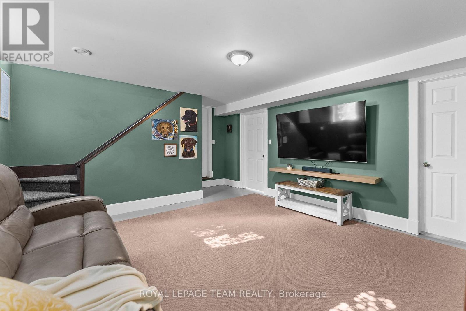 729 RAGLAN STREET S - Image 22