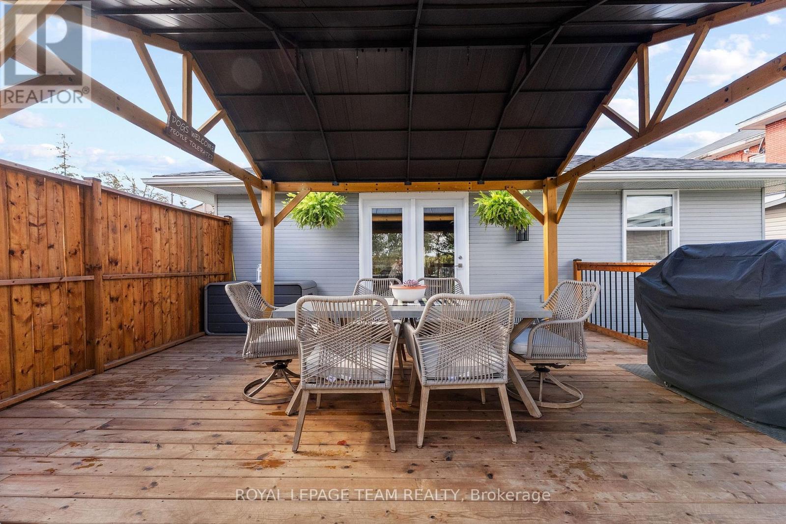 729 RAGLAN STREET S - Image 27