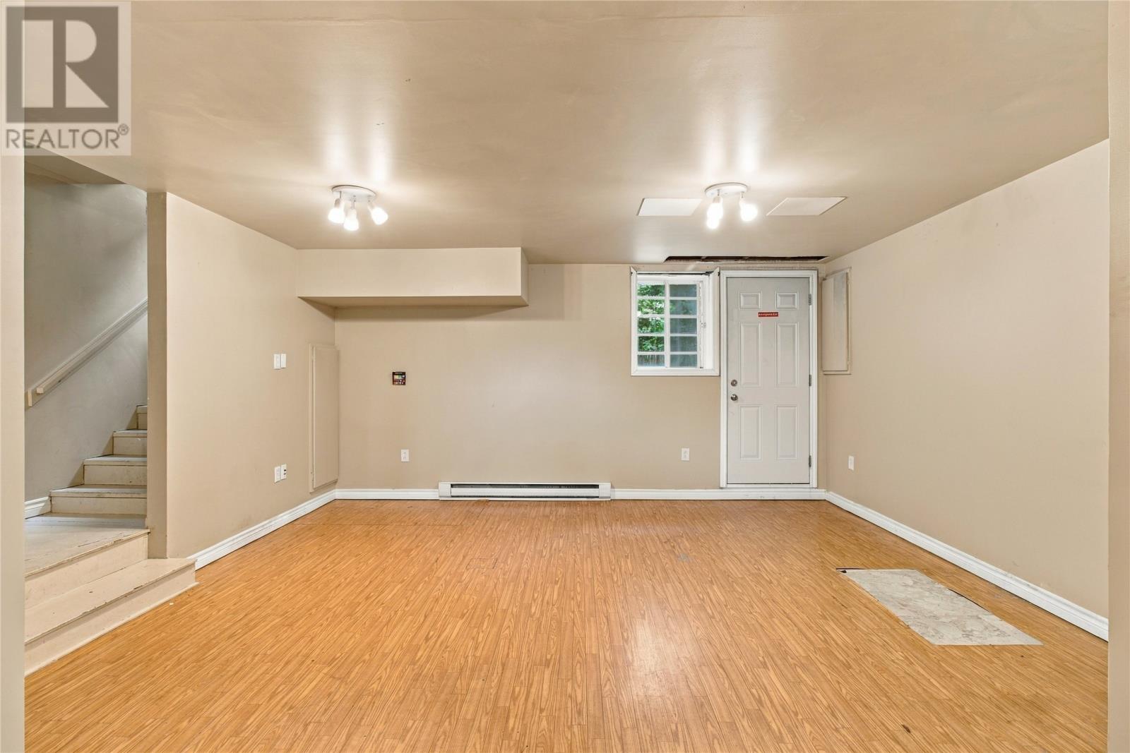28 Thorburn Road - 16