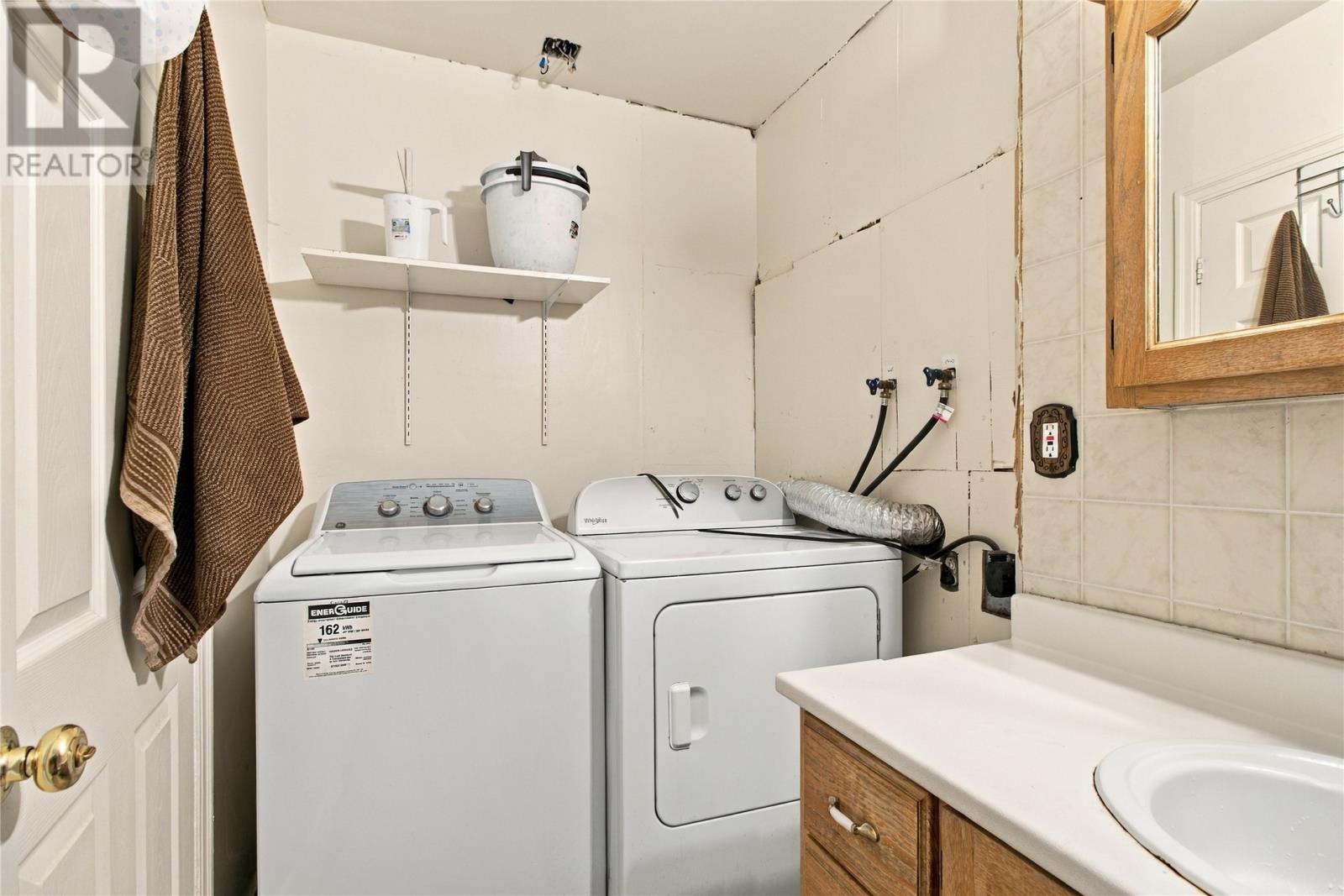 28 Thorburn Road - 27