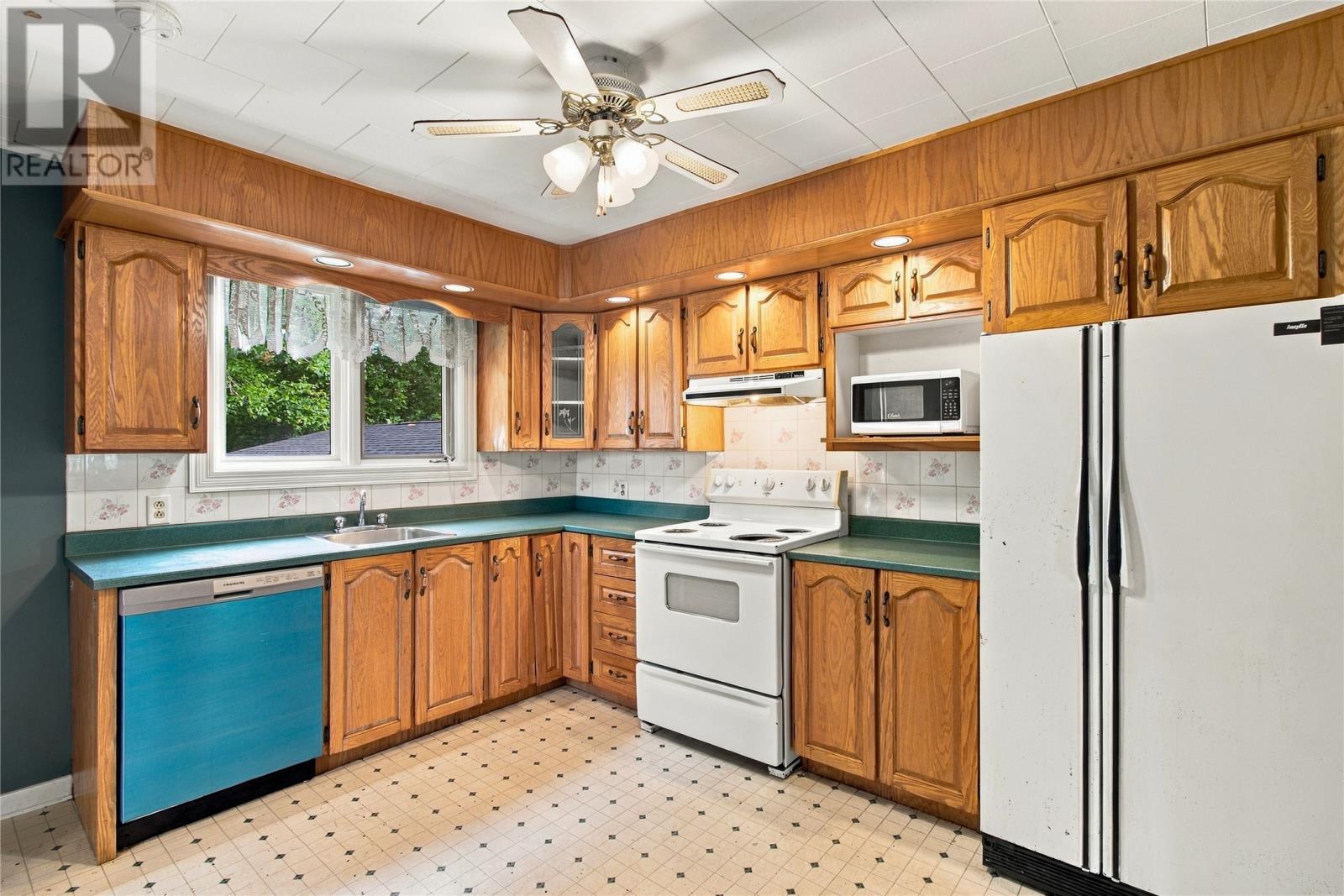 28 Thorburn Road - 9