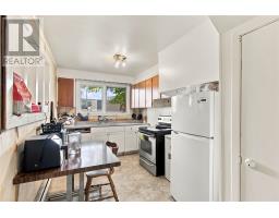 28 Thorburn Road thumbnail 23