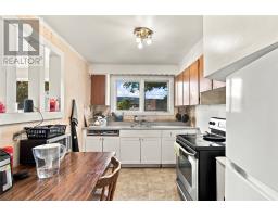 28 Thorburn Road thumbnail 24