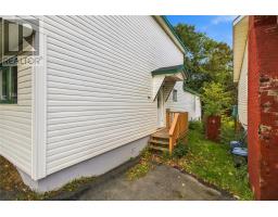 28 Thorburn Road thumbnail 30