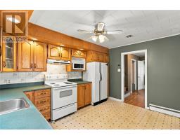 28 Thorburn Road thumbnail 8