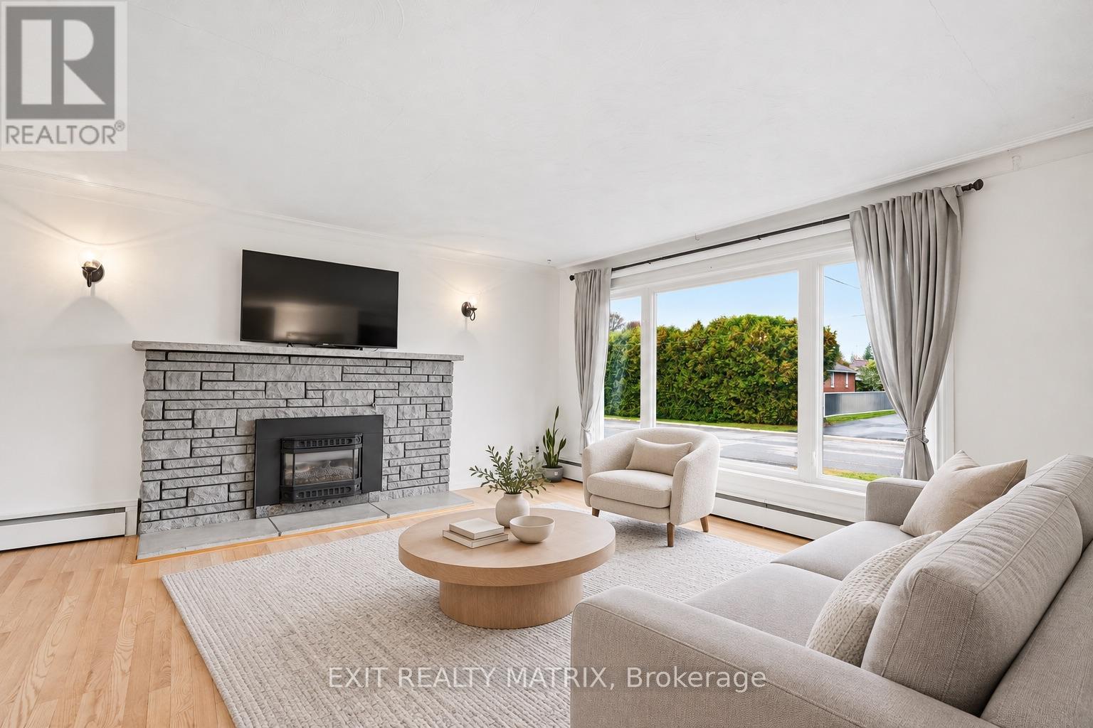 Virtual Staging